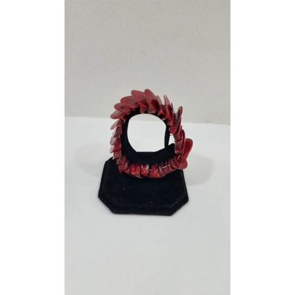 Womens Sea Shell Stretch Bracelet Red Wide Half Moon Shape One Sizse Vintage - Picture 4 of 8